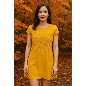 Newport News Mustard Yellow Cotton Dress Women’s M Appliqué Starburst Front